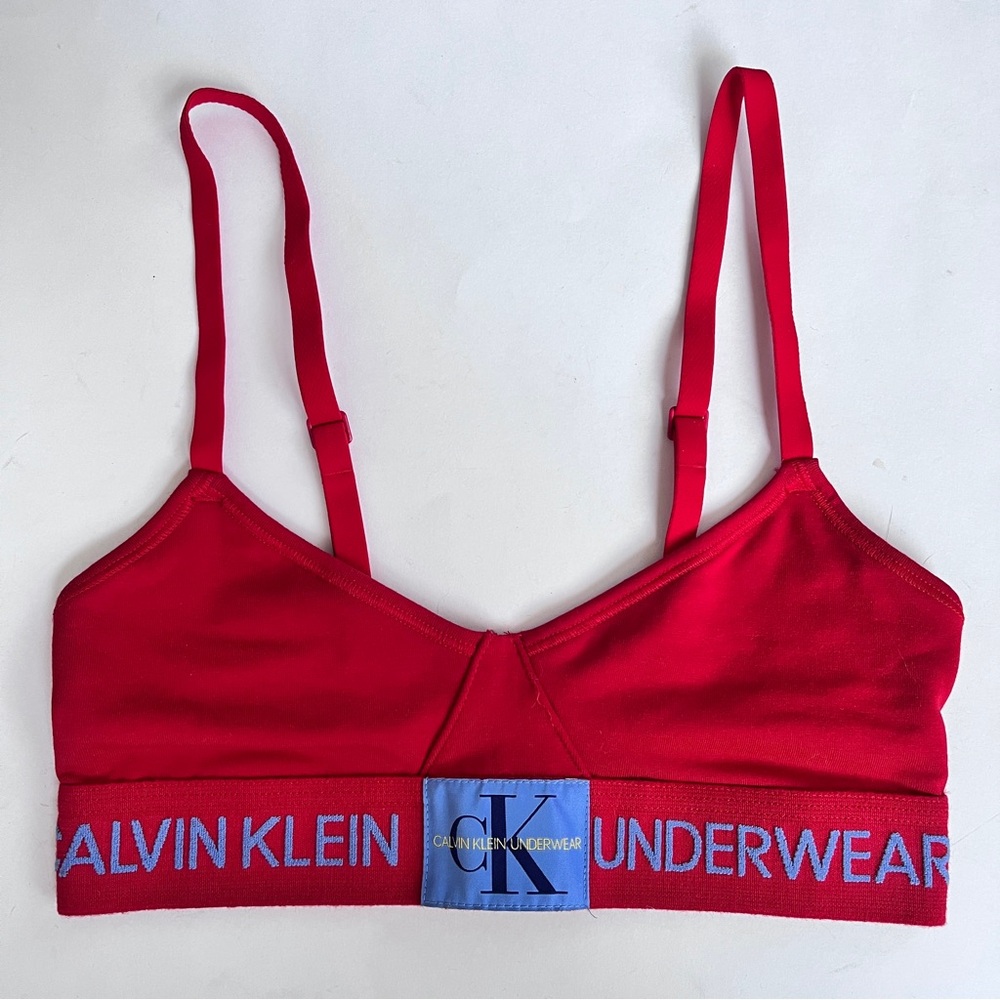 Women’s Calvin Klein Underwear Red Sports Bra Size XS